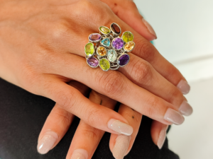 Bunch ring with Colored Ceylon Stones
