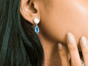 Earring with Blue Topaz
